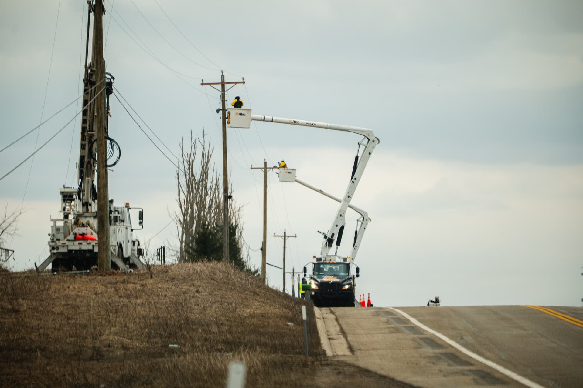 PraXel Line Services team at work